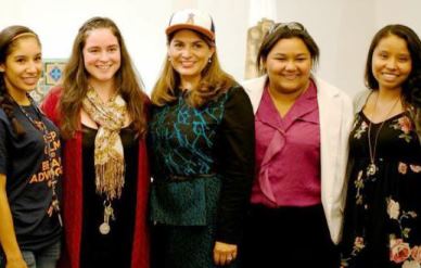 Quirk Silva with CSUF students